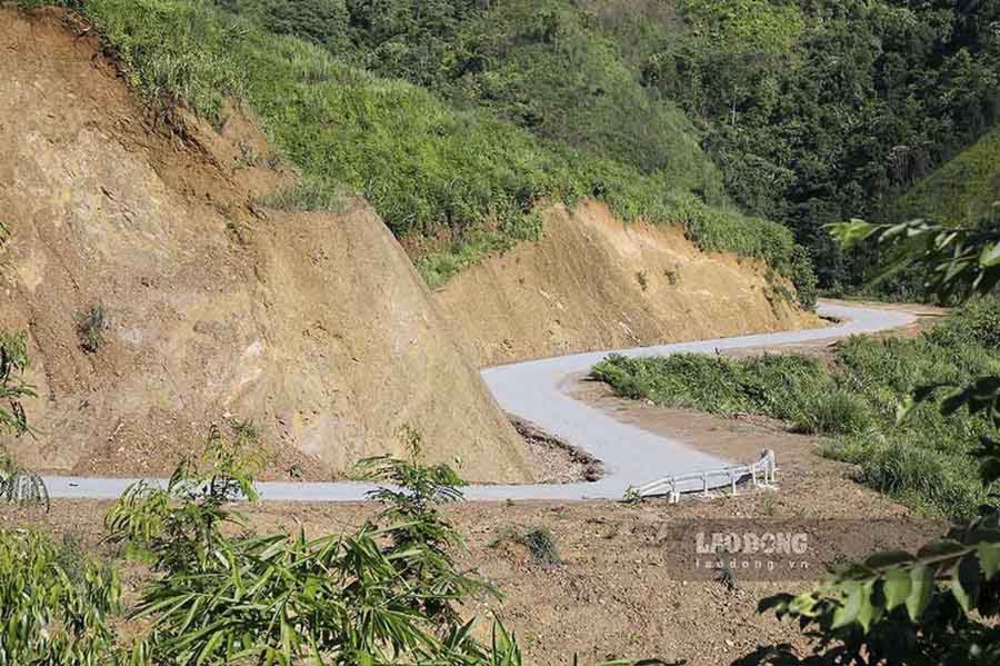 Dự án có quy mô đường giao thông cấp VI miền núi với chiều dài hơn 13,8km, có tổng mức đầu tư 80 tỉ đồng từ ngân sách Trung ương.