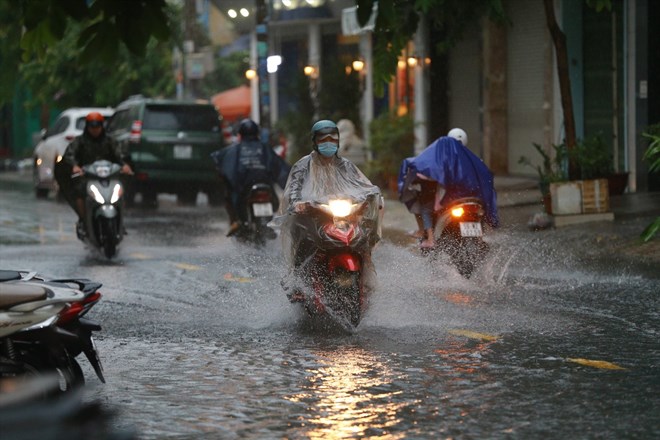 Dự báo Nam Bộ mưa dông, có nơi mưa to vượt mốc 70mm